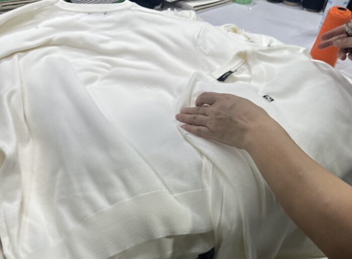 펜디 메탈 FF로고 순색 혼방 니트 화이트 레플리카 미러급 SA급 S급 고퀄리티 하이엔드 최상급 의류 [남성] 3