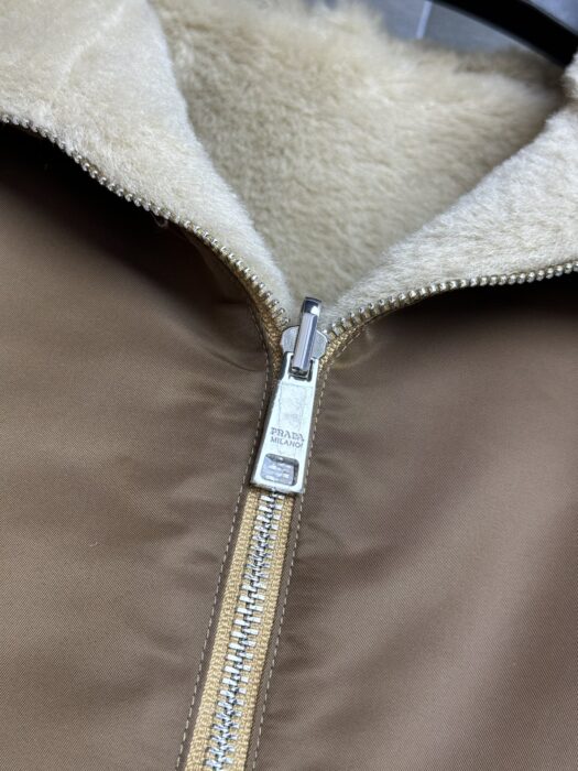 프라다 양면 베스트 레플리카 미러급 SA급 S급 고퀄리티 하이엔드 최상급 의류 [여성] 13