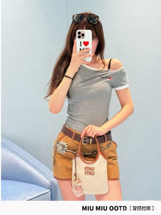 미우미우 스웨이드 블루종 스커트 레플리카 미러급 SA급 S급 고퀄리티 하이엔드 최상급 의류 [여성] 14