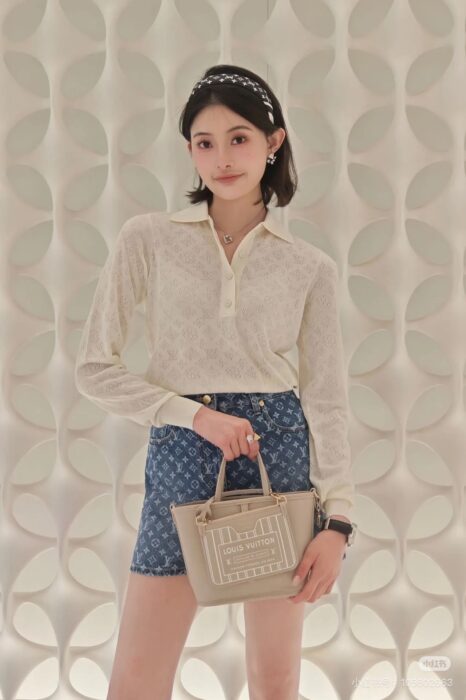 루이비통 마히나 롱 슬리브드 폴로 탑 레플리카 미러급 SA급 S급 고퀄리티 하이엔드 최상급 의류 [여성] 5