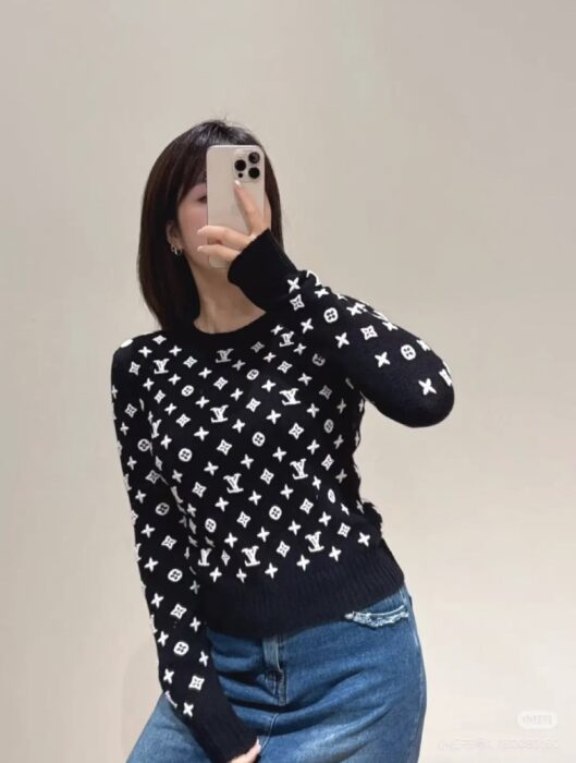 루이비통 모노그램 니트 스웨터 레플리카 미러급 SA급 S급 고퀄리티 하이엔드 최상급 의류 [여성] 9