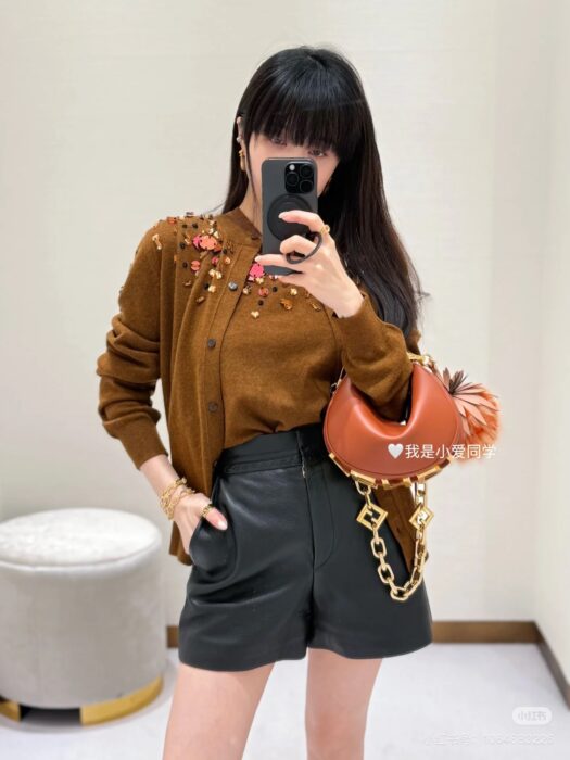 펜디 러스트 캐시미어 울 가디건 레플리카 미러급 SA급 S급 고퀄리티 하이엔드 최상급 의류 [여성] 3