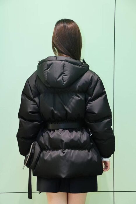 프라다 후드 벨티드 패딩 레플리카 미러급 SA급 S급 고퀄리티 하이엔드 최상급 의류 [여성] 6