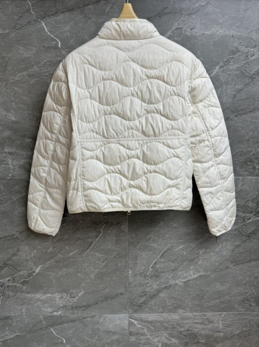 몽클레어 Tegea 웨이브 퀼팅 쇼트 다운 자켓 레플리카 미러급 SA급 S급 고퀄리티 하이엔드 최상급 의류 [여성] 15