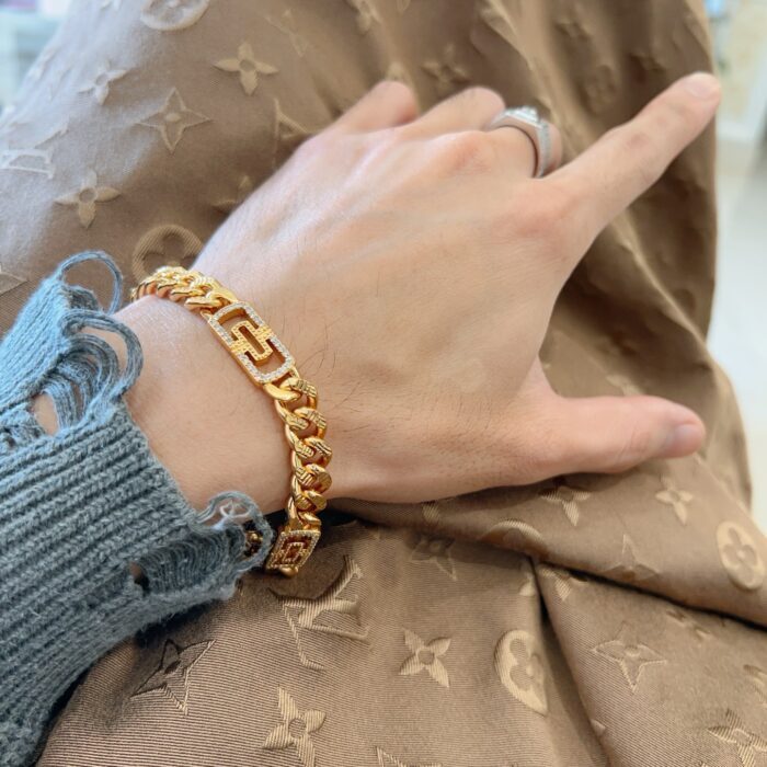 불가리 큐빅 로고 팔찌 골드 레플리카 미러급 SA급 S급 고퀄리티 최상급 하이엔드 악세사리 [남성여성공용] 3