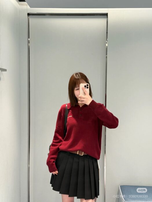 미우미우 캐시미어 폴로 스웨터 레플리카 미러급 SA급 S급 고퀄리티 하이엔드 최상급 의류 [여성] 5