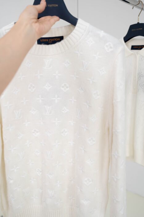 루이비통 모노그램 니트 스웨터 레플리카 미러급 SA급 S급 고퀄리티 하이엔드 최상급 의류 [여성] 14