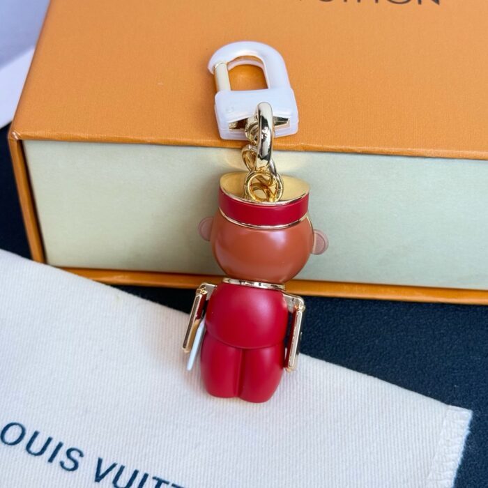 루이비통 웨이터 키링 백 참 레드 M1990 레플리카 미러급 SA급 S급 고퀄리티 최상급 하이엔드 악세사리 [남성여성공용] 3