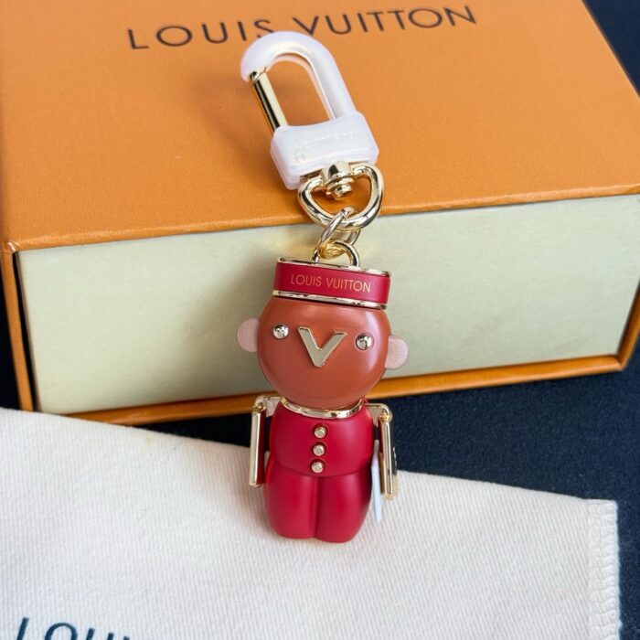 루이비통 웨이터 키링 백 참 레드 M1990 레플리카 미러급 SA급 S급 고퀄리티 최상급 하이엔드 악세사리 [남성여성공용] 2