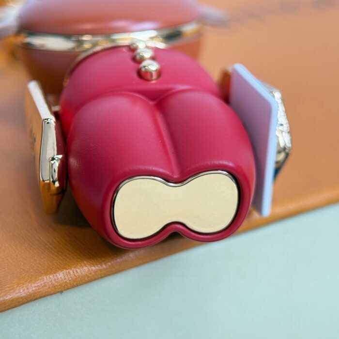 루이비통 웨이터 키링 백 참 레드 M1990 레플리카 미러급 SA급 S급 고퀄리티 최상급 하이엔드 악세사리 [남성여성공용] 10