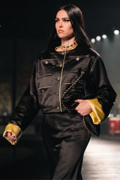 샤넬 핸드메이드 실크 새틴 자켓 레플리카 미러급 SA급 S급 고퀄리티 하이엔드 최상급 의류 [여성] 17