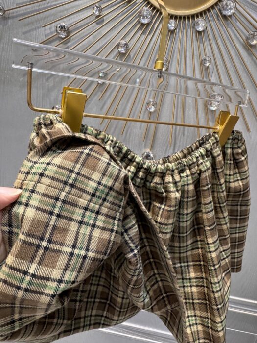 미우미우 플레이드 미니스커트 레플리카 미러급 SA급 S급 고퀄리티 하이엔드 최상급 의류 [여성] 7