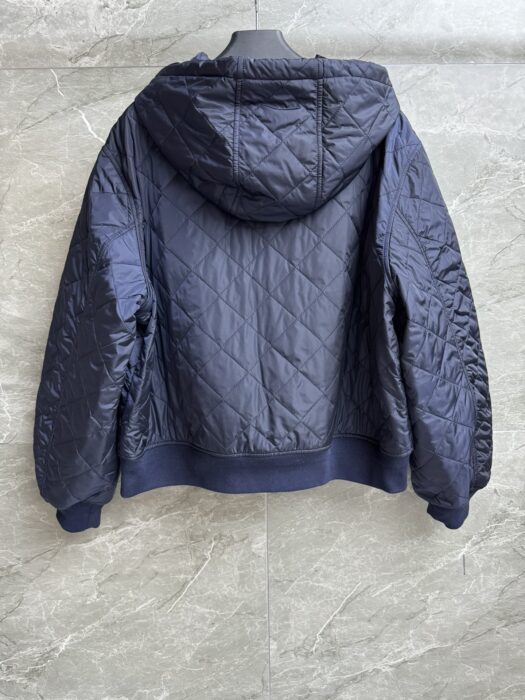 프라다 퀼티드 리나일론 경량 자켓 레플리카 미러급 SA급 S급 고퀄리티 하이엔드 최상급 의류 [여성] 8