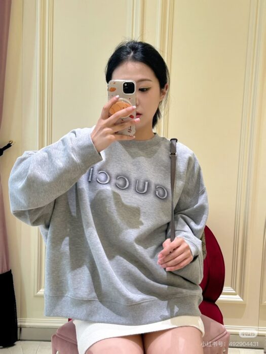 구찌 캐주얼 스웨터 레플리카 미러급 SA급 S급 고퀄리티 하이엔드 최상급 의류 [여성] 11