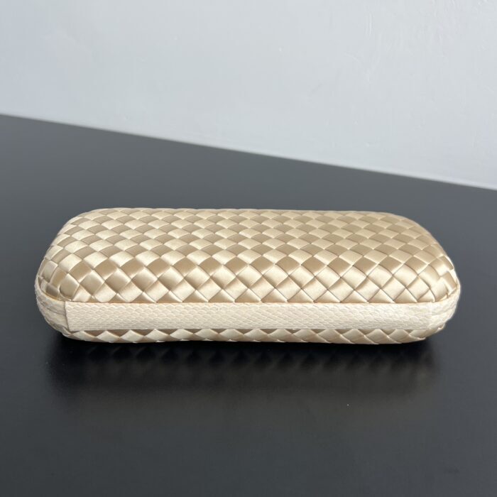 보테가베네타 놋 717622 크림 실크 명주 8651 레플리카 미러급 SA급 S급 고퀄리티 최상급 하이엔드 클러치백 가방 [여성] 5