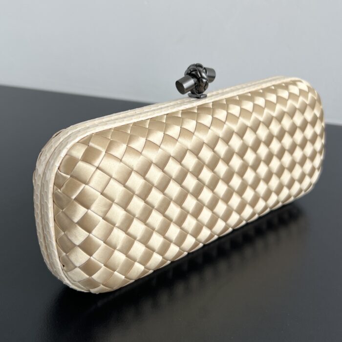 보테가베네타 놋 717622 크림 실크 명주 8651 레플리카 미러급 SA급 S급 고퀄리티 최상급 하이엔드 클러치백 가방 [여성] 3