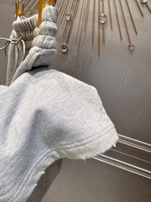 프라다 코튼 크루넥 스웨터, 조거 팬츠 레플리카 미러급 SA급 S급 고퀄리티 하이엔드 최상급 의류 [여성] 17