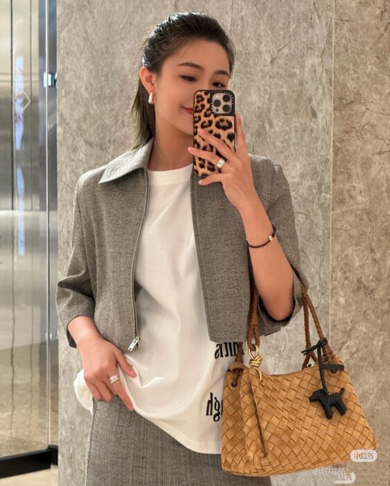 보테가베네타 파라슈트 835921 브라운 스웨이드 레플리카 미러급 SA급 S급 고퀄리티 최상급 하이엔드 핸드백 숄더백 가방 [여성]