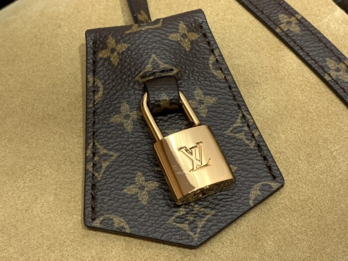 루이비통 익스프레스 라지 M26037 베이지 레플리카 미러급 SA급 S급 고퀄리티 최상급 하이엔드 숄더백 가방 [여성] 7