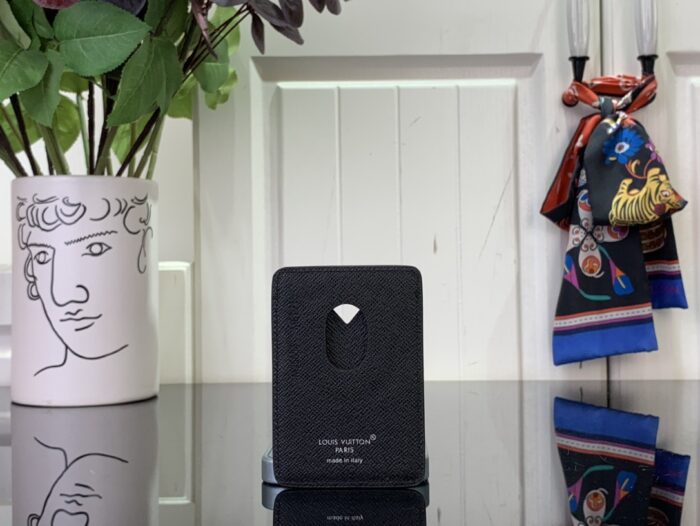 루이비통 포르트-카르트 마그넷 맥세이프 카드지갑 M25654 레플리카 미러급 SA급 S급 고퀄리티 최상급 하이엔드 지갑 [남성여성공용] 2