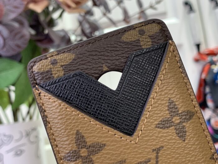 루이비통 포르트-카르트 마그넷 맥세이프 카드지갑 M25654 레플리카 미러급 SA급 S급 고퀄리티 최상급 하이엔드 지갑 [남성여성공용] 5