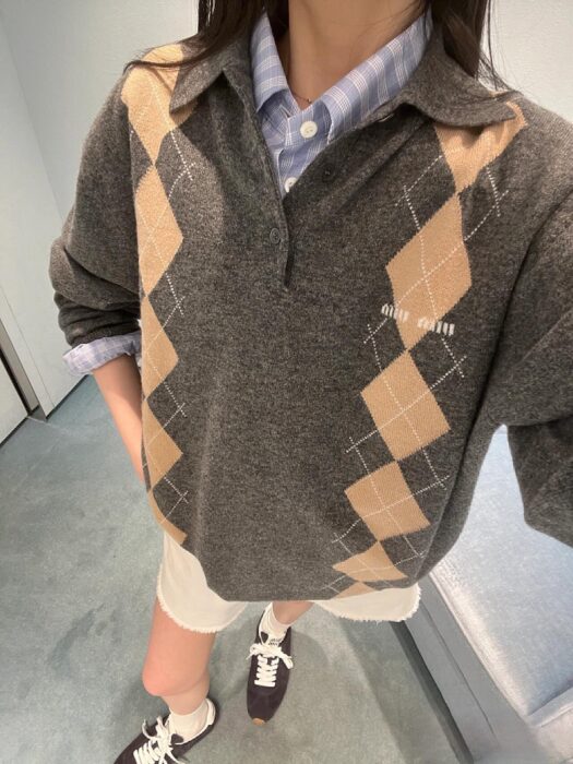 미우미우 캐시미어 니트 폴로 셔츠 레플리카 미러급 SA급 S급 고퀄리티 하이엔드 최상급 의류 [남성여성공용] 6