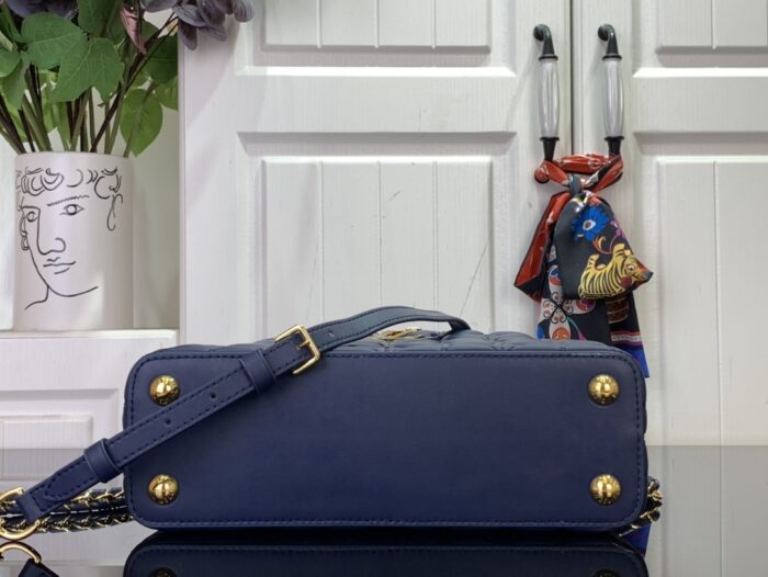 루이비통 카퓌신 이스트 웨스트 스몰 네잎클로버 M25283 네이비 레플리카 미러급 SA급 S급 고퀄리티 최상급 하이엔드 핸드백 크로스백 가방 [여성] 5