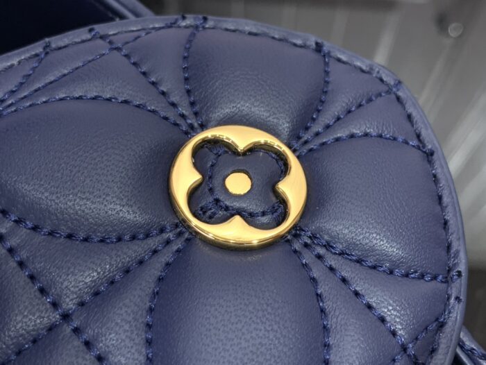 루이비통 카퓌신 이스트 웨스트 스몰 네잎클로버 M25283 네이비 레플리카 미러급 SA급 S급 고퀄리티 최상급 하이엔드 핸드백 크로스백 가방 [여성] 7