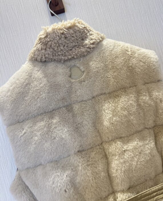 몽클레어 테디 다운 베스트 레플리카 미러급 SA급 S급 고퀄리티 하이엔드 최상급 의류 [여성] 11