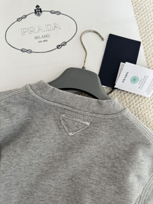 프라다 스웨트셔츠 레플리카 미러급 SA급 S급 고퀄리티 하이엔드 최상급 의류 [여성] 9