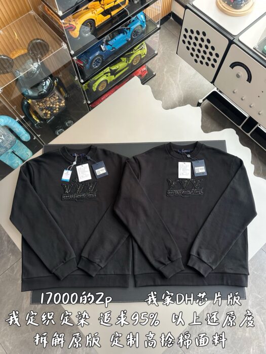 루이비통 구슬 LV 모노그램 단색 맨투맨 블랙 레플리카 미러급 SA급 S급 고퀄리티 하이엔드 최상급 의류 [남성여성공용] 3