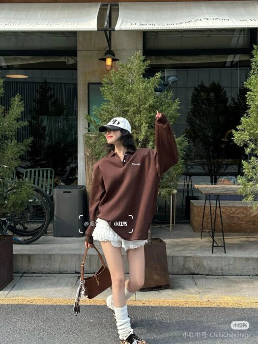 미우미우 흰색 모노그램 자수 폴로 카라티 브라운 레플리카 미러급 SA급 S급 고퀄리티 하이엔드 최상급 의류 [남성여성공용] 3