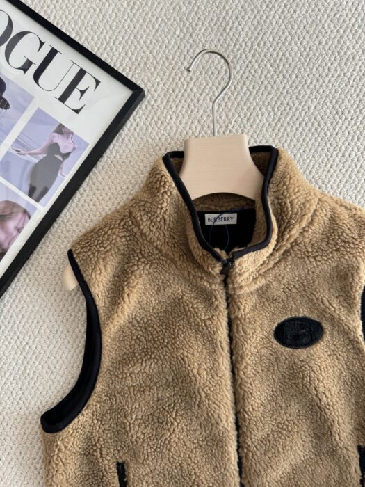버버리 크롭 플리스 조끼 레플리카 미러급 SA급 S급 고퀄리티 하이엔드 최상급 의류 [여성] 10