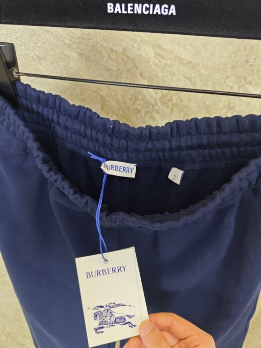 버버리 포켓 승마 자수 순색 조거 팬츠 네이비 레플리카 미러급 SA급 S급 고퀄리티 하이엔드 최상급 의류 [남성] 6