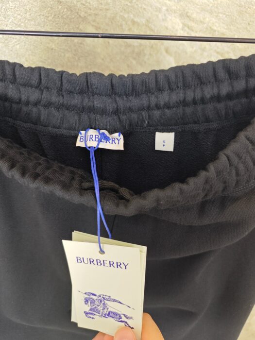버버리 포켓 승마 자수 순색 조거 팬츠 블랙 레플리카 미러급 SA급 S급 고퀄리티 하이엔드 최상급 의류 [남성] 4