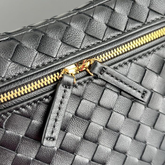 보테가베네타 스몰 소프트 베니티 블랙 843800 레플리카 미러급 SA급 S급 고퀄리티 최상급 하이엔드 크로스백 가방 [여성] 8