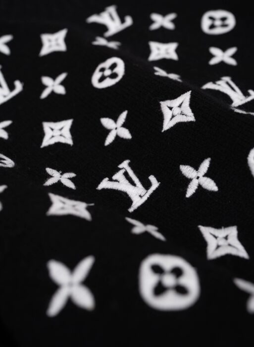 루이비통 모노그램 니트 스웨터 레플리카 미러급 SA급 S급 고퀄리티 하이엔드 최상급 의류 [여성] 16