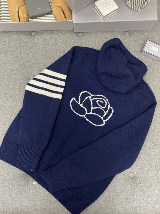 톰브라운 지퍼 후드 자켓 레플리카 미러급 SA급 S급 고퀄리티 하이엔드 최상급 의류 [남성여성공용] 38