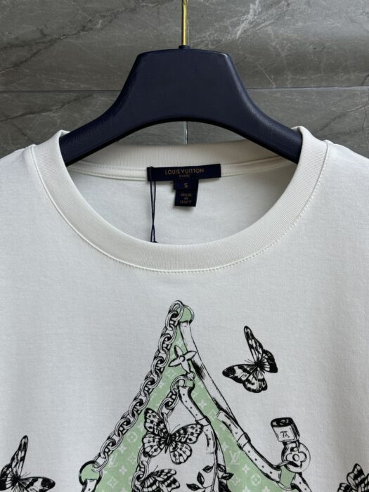 루이비통 버터플라이 프린트 티셔츠 레플리카 미러급 SA급 S급 고퀄리티 하이엔드 최상급 의류 [여성] 3