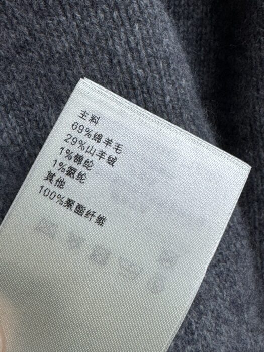 루이비통 엠브로이더드 시그니처 풀오버 레플리카 미러급 SA급 S급 고퀄리티 하이엔드 최상급 의류 [여성] 13