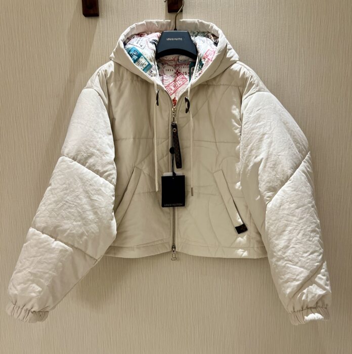 루이비통 퀼티드 모노그램 플라워 자켓 레플리카 미러급 SA급 S급 고퀄리티 하이엔드 최상급 의류 [여성] 7