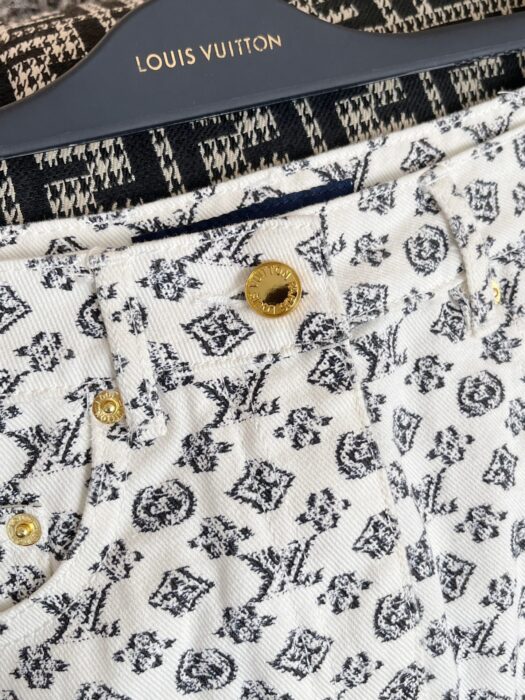 루이비통 블러리 모노그램 미니 스커트 레플리카 미러급 SA급 S급 고퀄리티 하이엔드 최상급 의류 [여성] 9