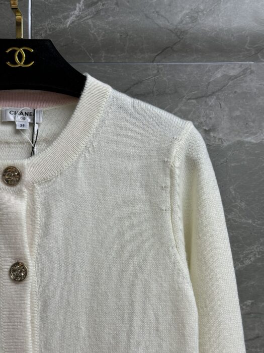 샤넬 버튼 니트 가디건 레플리카 미러급 SA급 S급 고퀄리티 하이엔드 최상급 의류 [여성] 7