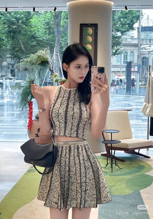 로에베 니트 베스트 레플리카 미러급 SA급 S급 고퀄리티 하이엔드 최상급 의류 [여성] 6