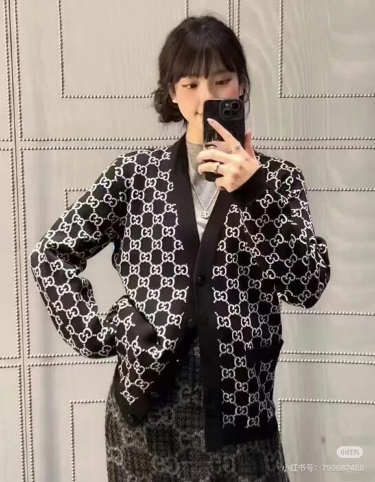 구찌 리버서블 GG 울 자카드 가디건 레플리카 미러급 SA급 S급 고퀄리티 하이엔드 최상급 의류 [여성] 2