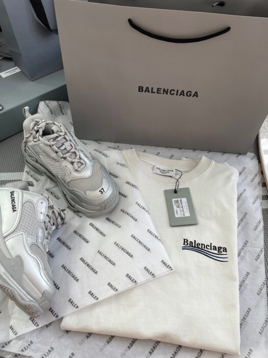 발렌시아가 반팔 티셔츠 레플리카 미러급 SA급 S급 고퀄리티 하이엔드 최상급 의류 [남성여성공용] 11