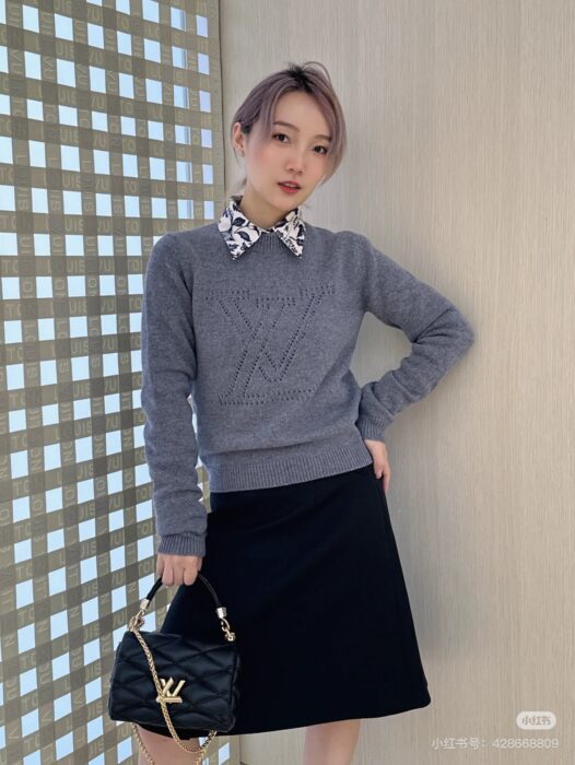 루이비통 엠브로이더드 시그니처 풀오버 레플리카 미러급 SA급 S급 고퀄리티 하이엔드 최상급 의류 [여성] 3