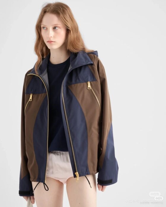 프라다 테크니컬 패브릭 블루종 자켓 레플리카 미러급 SA급 S급 고퀄리티 하이엔드 최상급 의류 [여성] 16