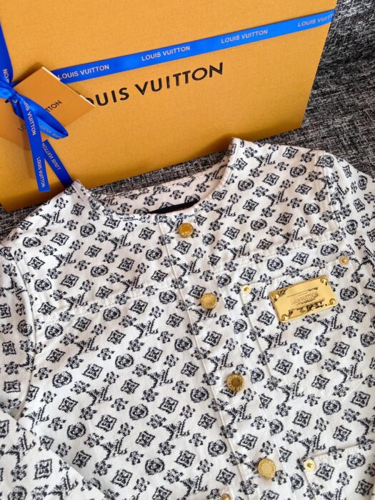 루이비통 블러리 모노그램 자켓 레플리카 미러급 SA급 S급 고퀄리티 하이엔드 최상급 의류 [여성] 19