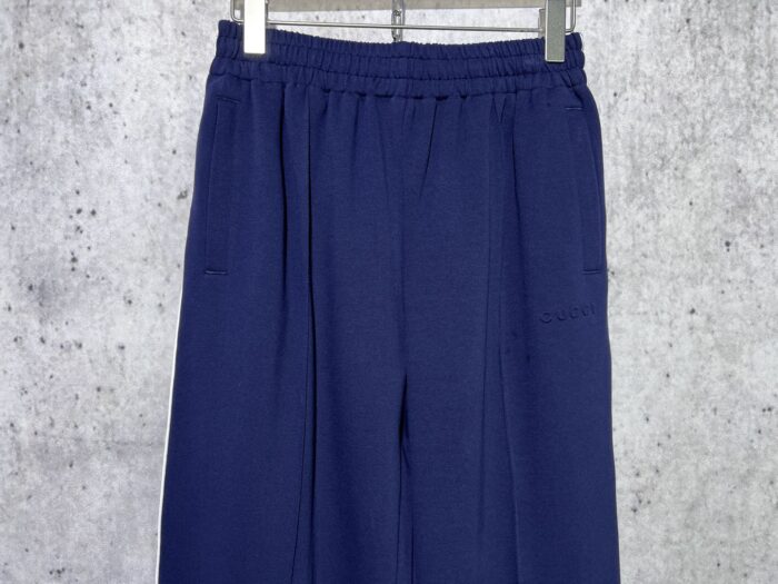 구찌 엠보 모노그램 단색 운동 팬츠 블루 레플리카 미러급 SA급 S급 고퀄리티 하이엔드 최상급 의류 [남성] 5